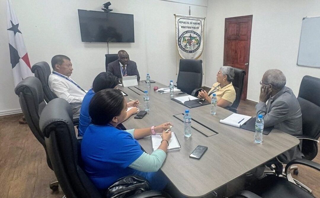 Unidad de Control de Químicos fortalece cooperación con el Instituto de Medicina Legal y Ciencias Forenses  para el análisis de sustancias químicas controladas