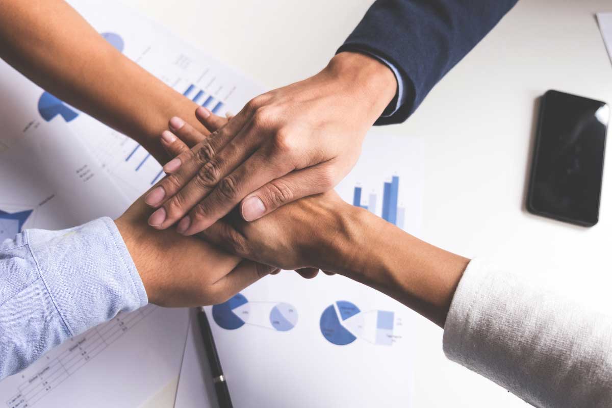 service-section-image-4